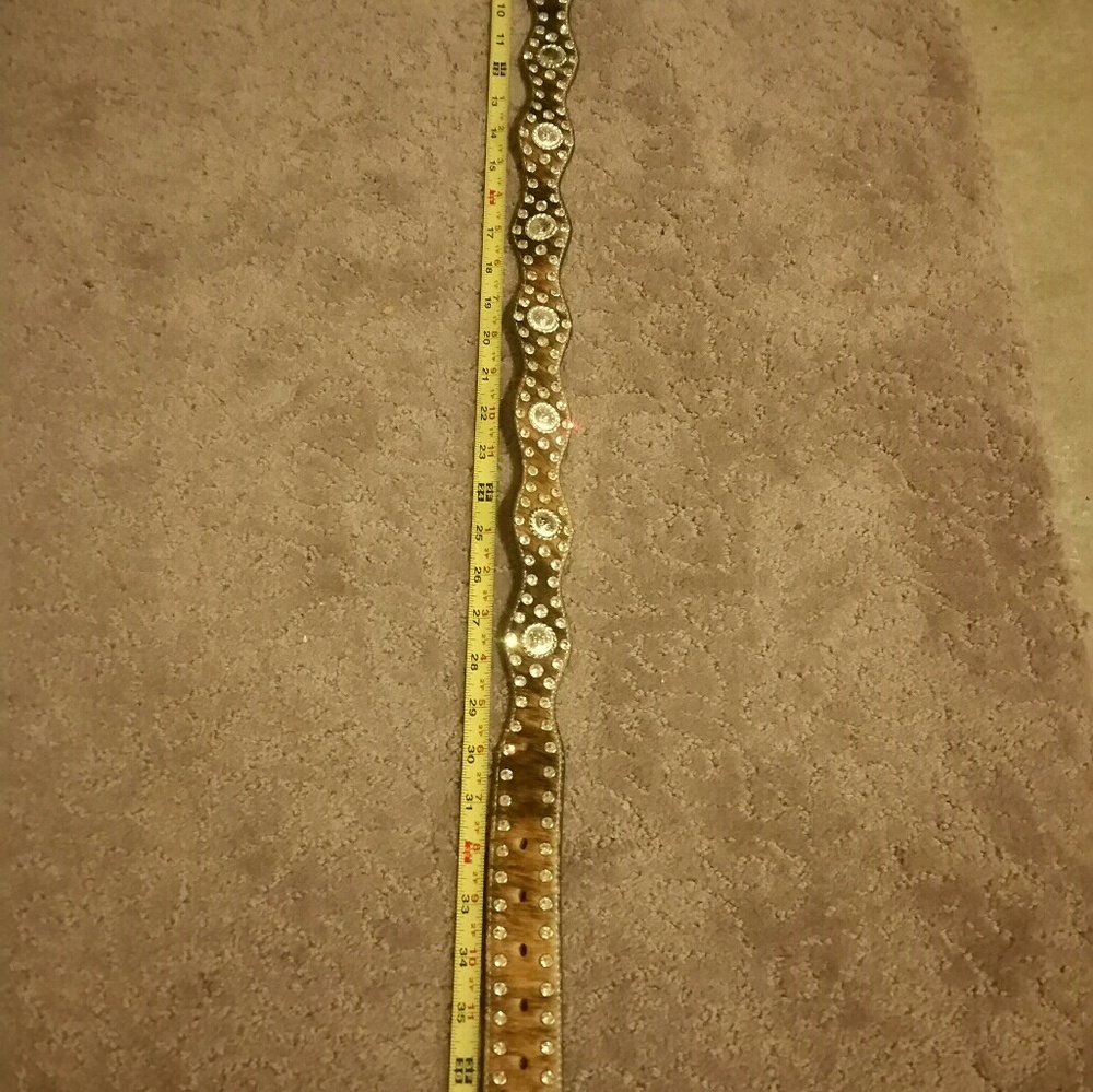 Rodeo cow hide-leather belt without buckle