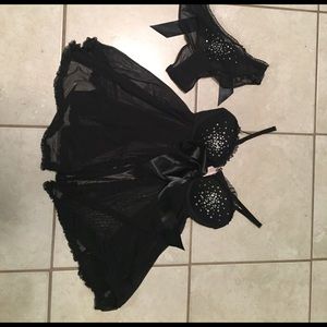 Victoria Secret NWT 2 piece set. Make offer