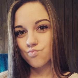 Meet your Posher, Savannah