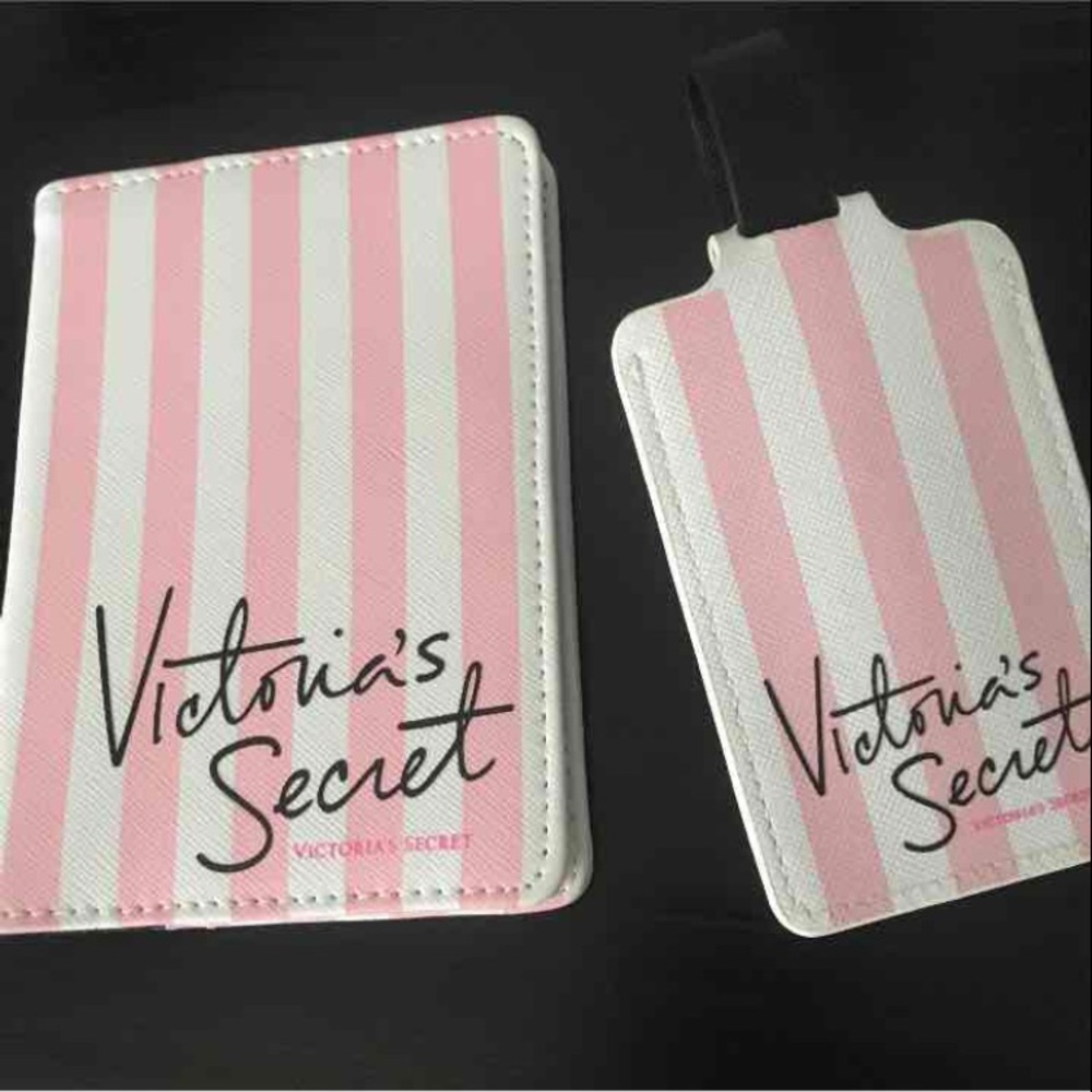 ❌❌SOLD❌❌Vs passport case