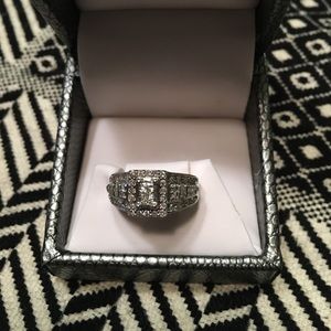Real diamond and white gold ring Sz 7 Kay Jewelers