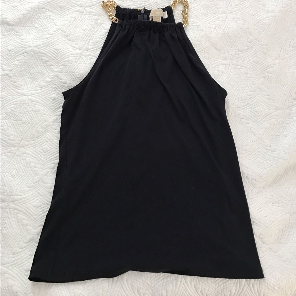 Stretchy, light weight sleeveless top