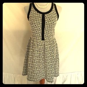 💥💋HOST PICK💋💥Cute B&W Mod Dress Size M