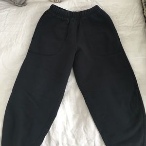 Hanna Anderson boys sweatpants size 120.