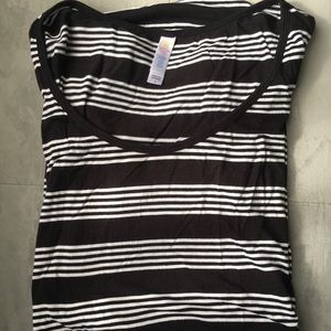 Lularoe perfect tee