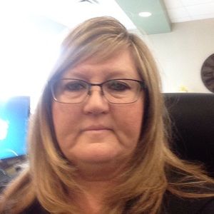 Meet your Posher, Dana