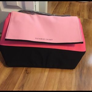 Victoria's secret cooler