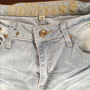 Light Wash Skinny Jeans!