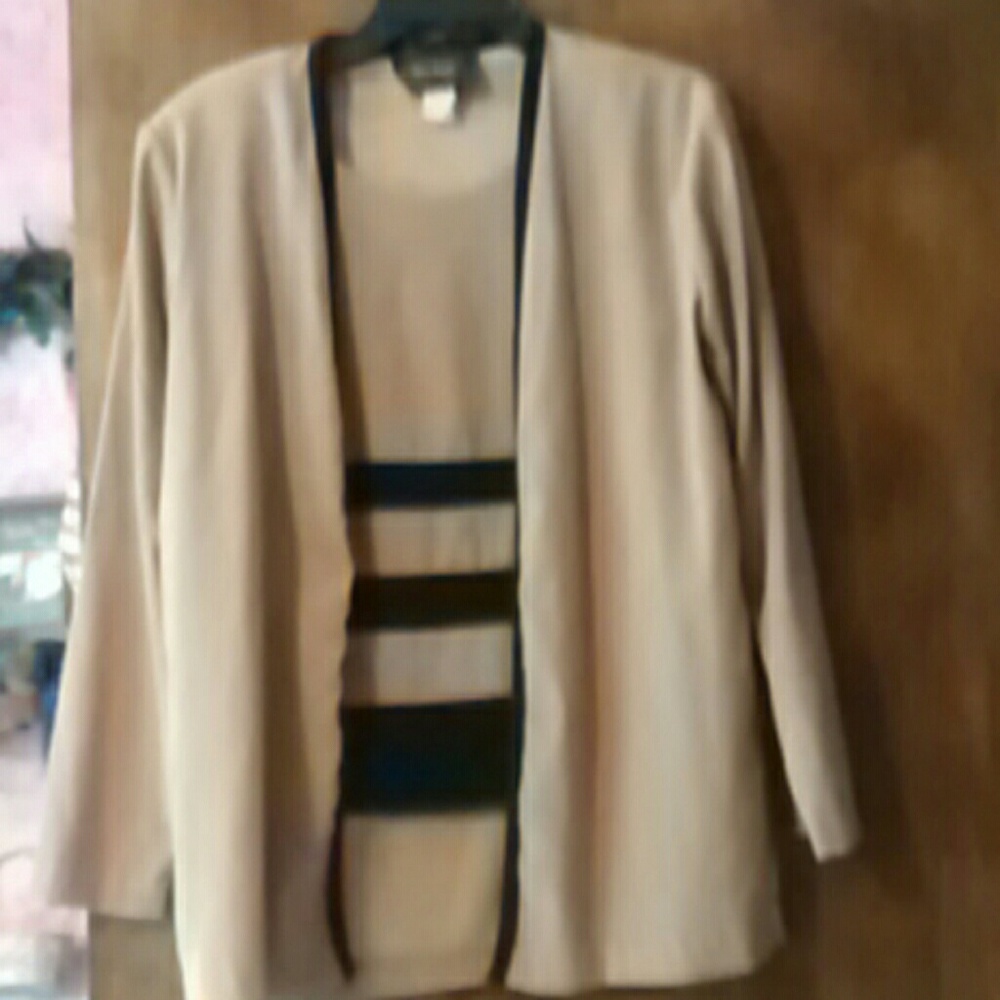 Beautiful shirt/jacket set