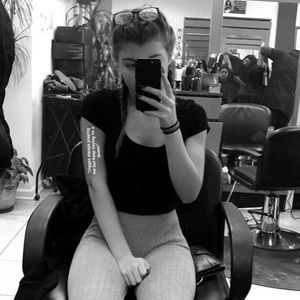 Meet your Posher, Kim