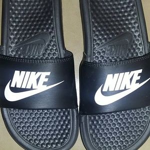 Boy's Nike Sandles