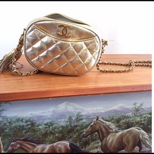 🦋Amazing!!! Vintage Quilted Gold purse!!🌈So Cute