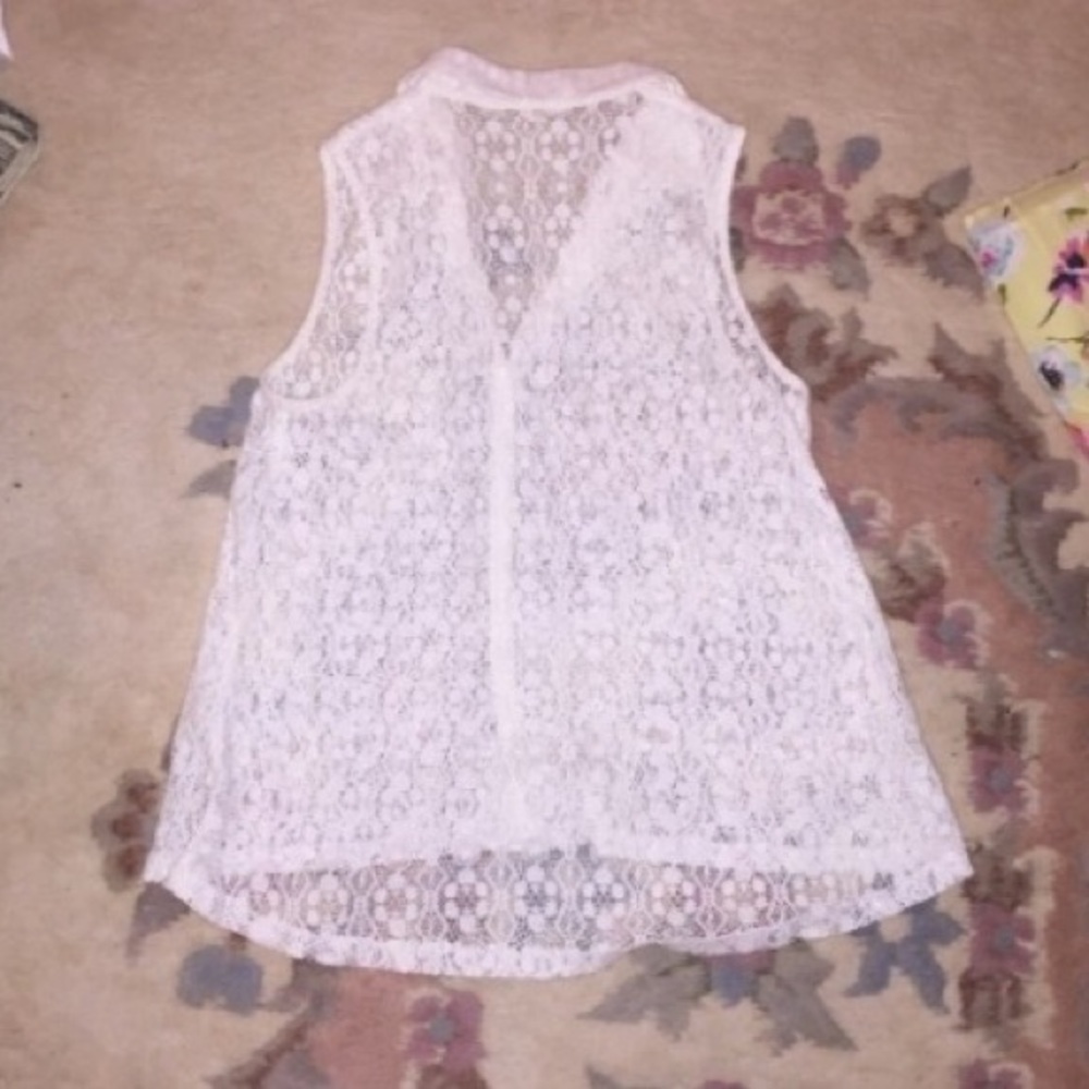 Lace top - Picture 2 of 2