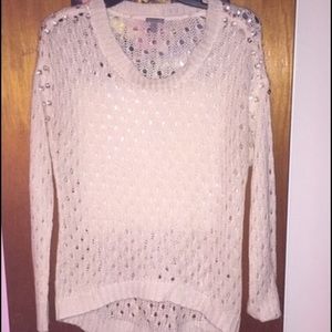 Sweater with diamonds
