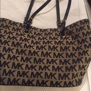 Black Michael Kors Tote