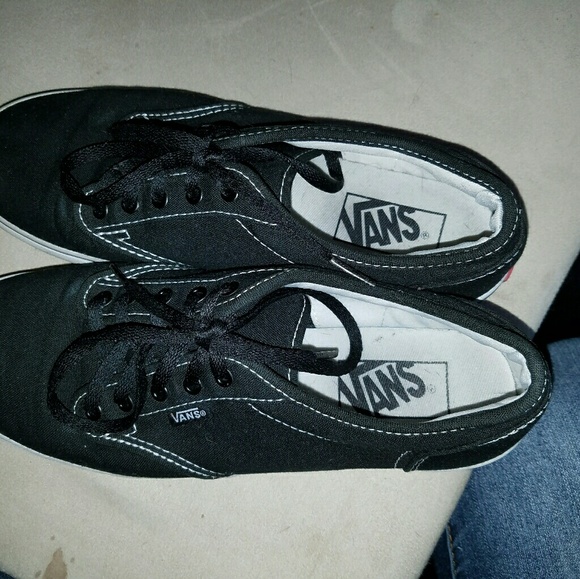 Women's Black Vans size 8 - Picture 3 of 4