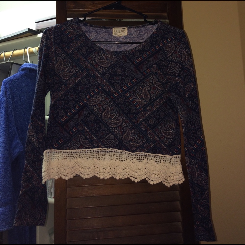Long sleeve crop shirt with crochet detail