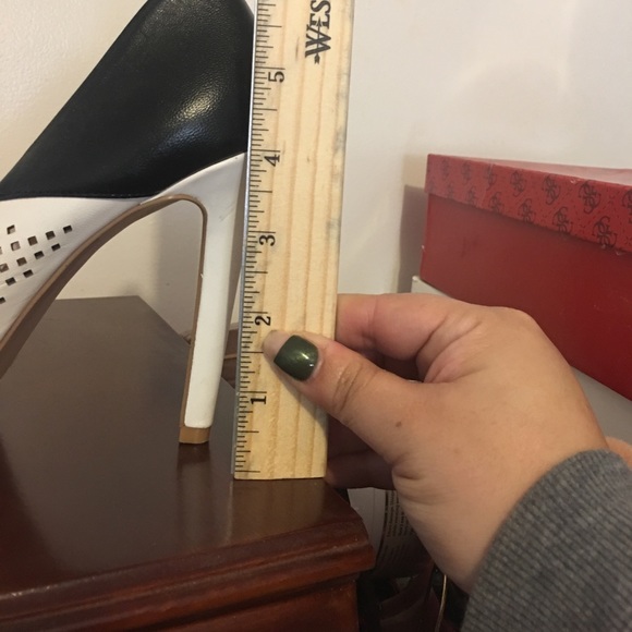 French connection pumps - Picture 3 of 5