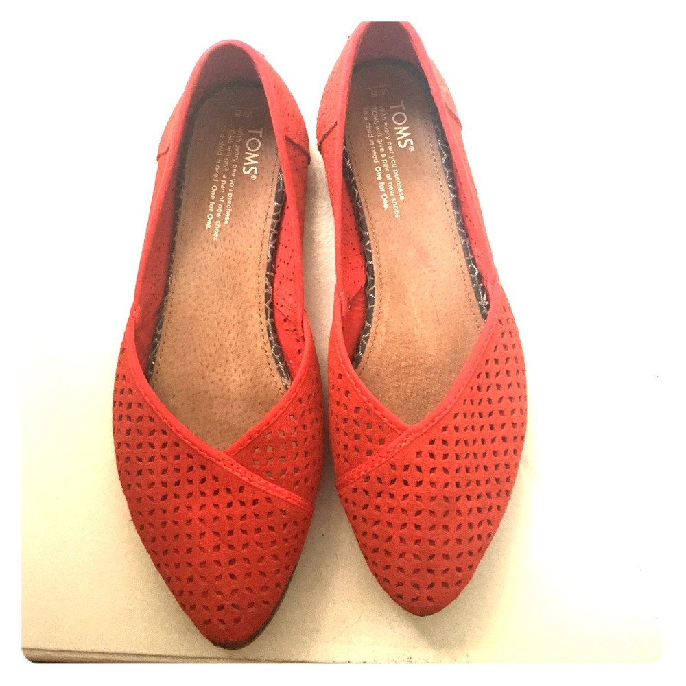 Toms women's suede jutti flat - perforated red