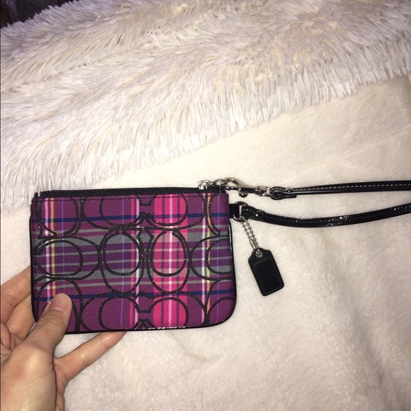 Coach wristlet brand new never used!!!! - Picture 1 of 1