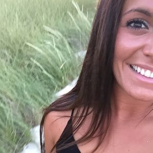 Meet your Posher, Kaylie