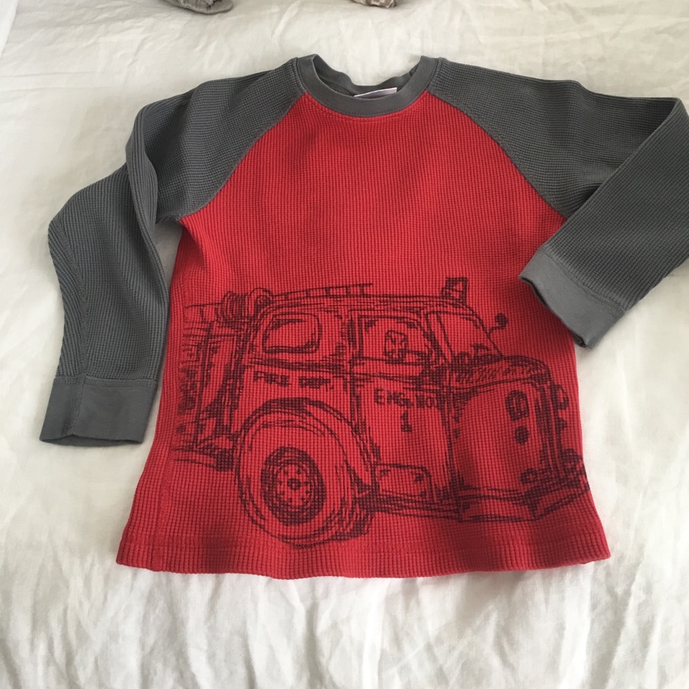 Hanna Anderson boys long sleeve shirt size 120.