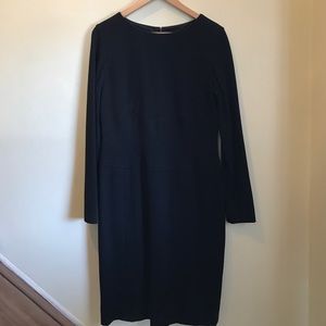 Classic long sleeves shift