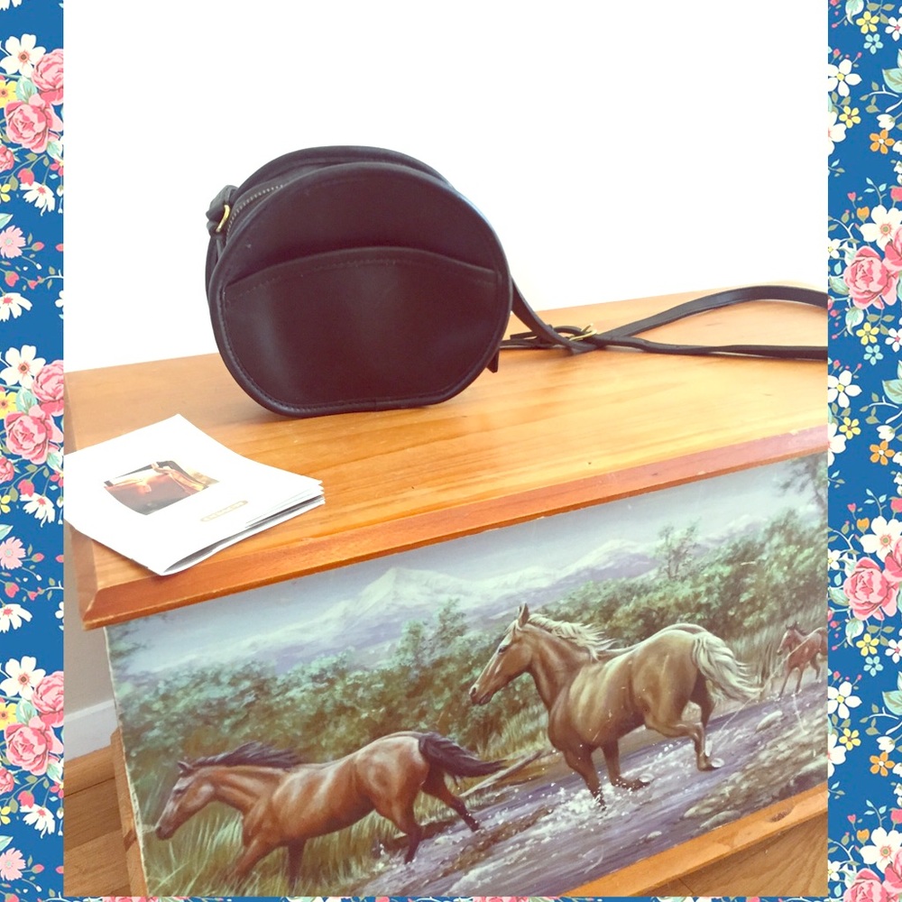 🦋Vintage MINI Coach Canteen USA-made!!~9982~😍
