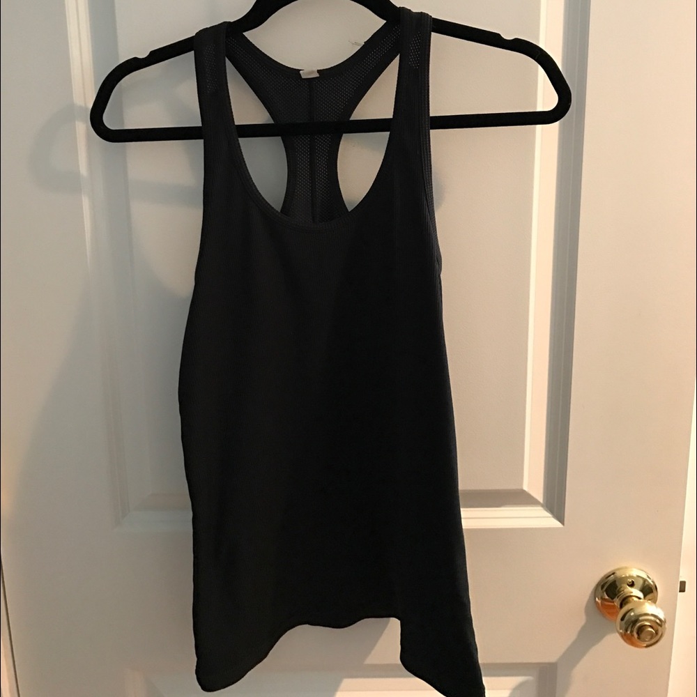 Under Armour Ribbed Tank Top💪🏼👟🏋🏻‍♀️🚴🏼‍♀️