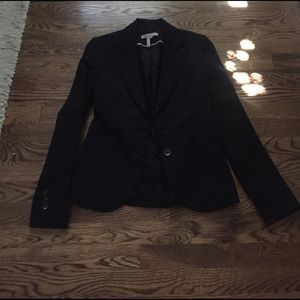 Fitted black jacket