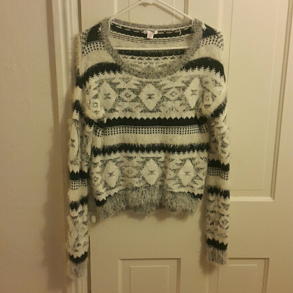 Fuzzy | Patterned Sweater