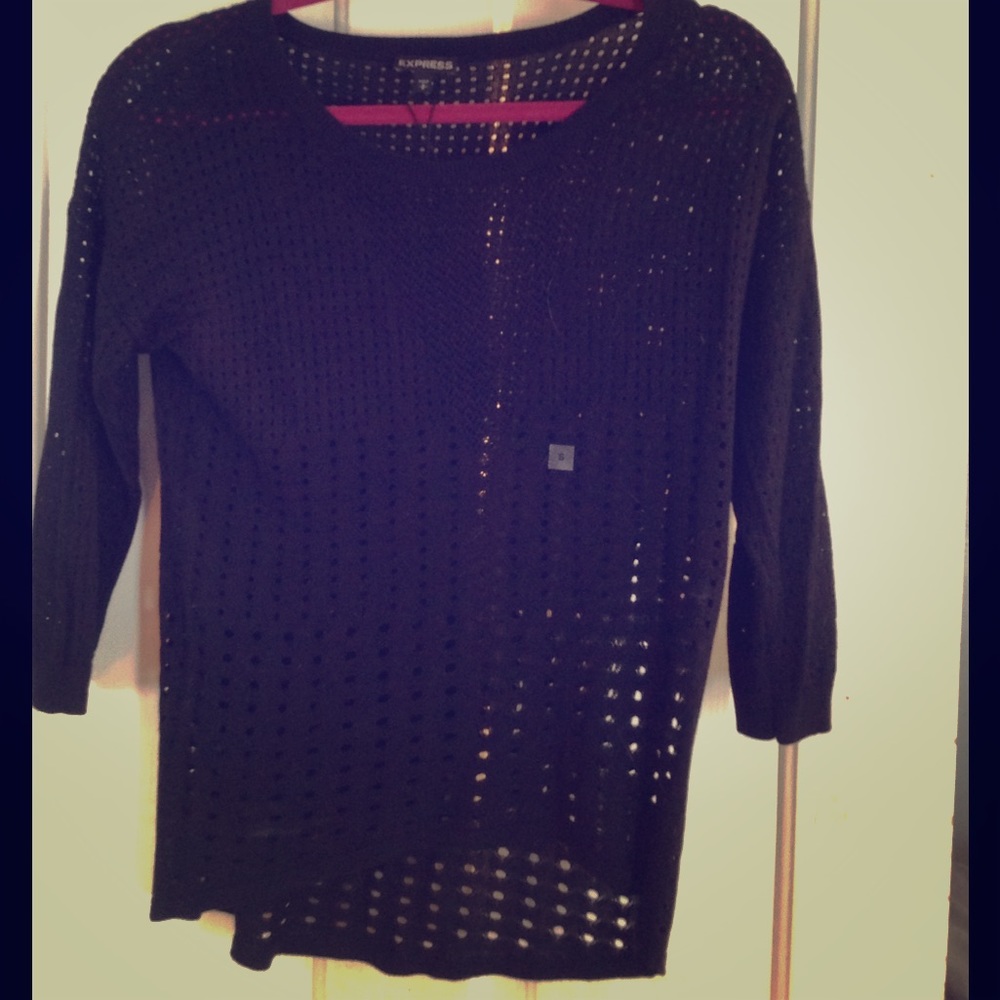 Black, mid-length sleeves, top