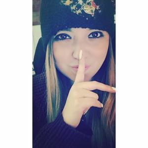 Meet your Posher, Lesly