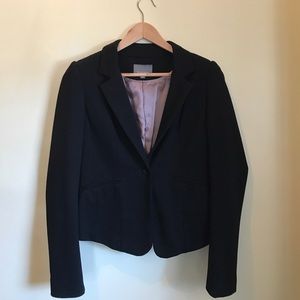 Fitted black blazer