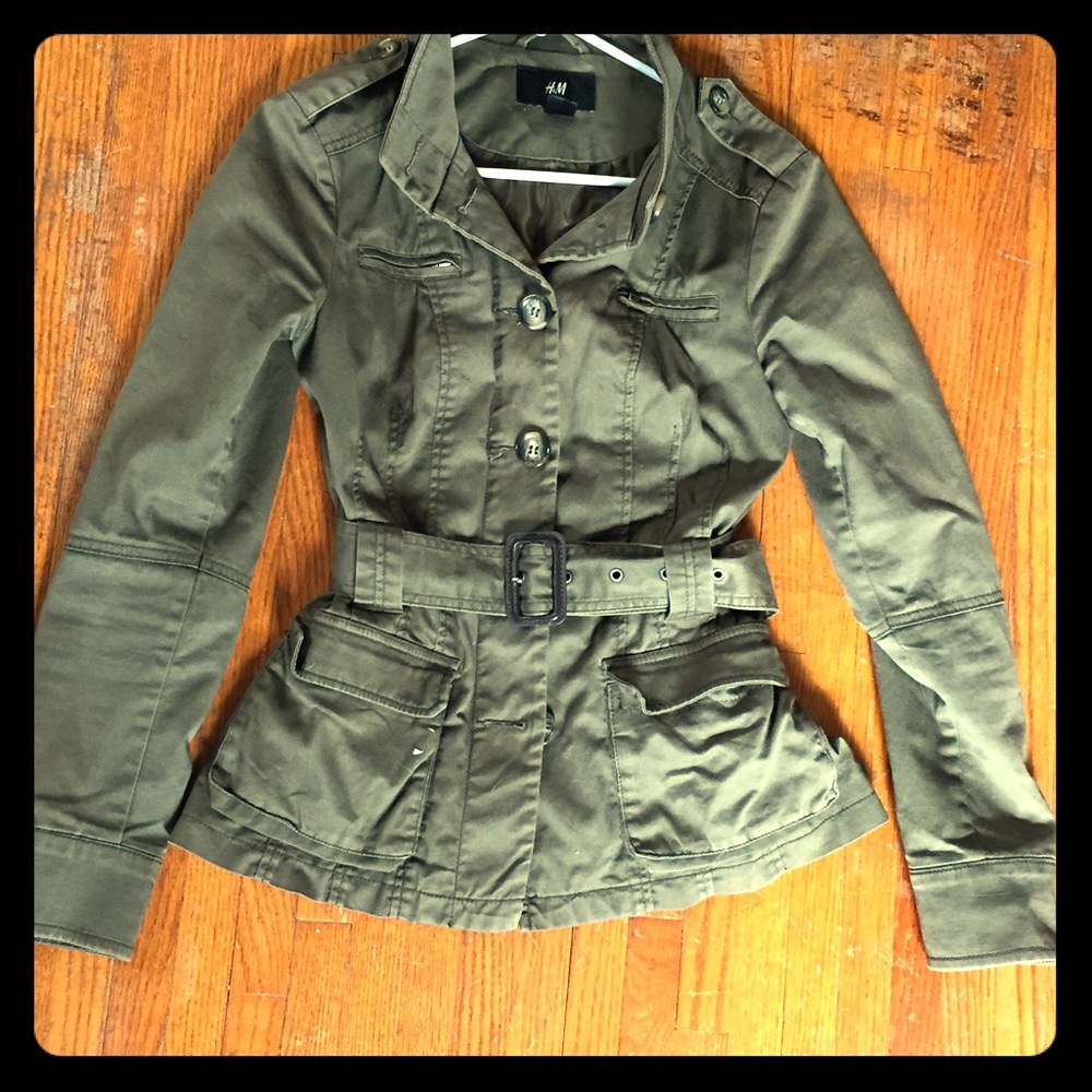 H&M green button jacket with belt