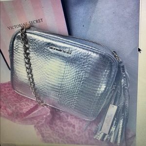 ❤️Sale Victoria Secret Fashion Show Cross B Purse