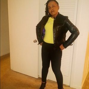 Meet your Posher, Gloria