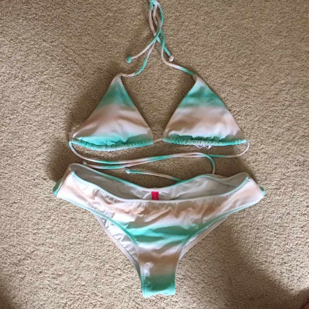 Victoria's Secret ombré bikini