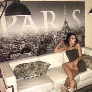 Meet your Posher, Alexandra