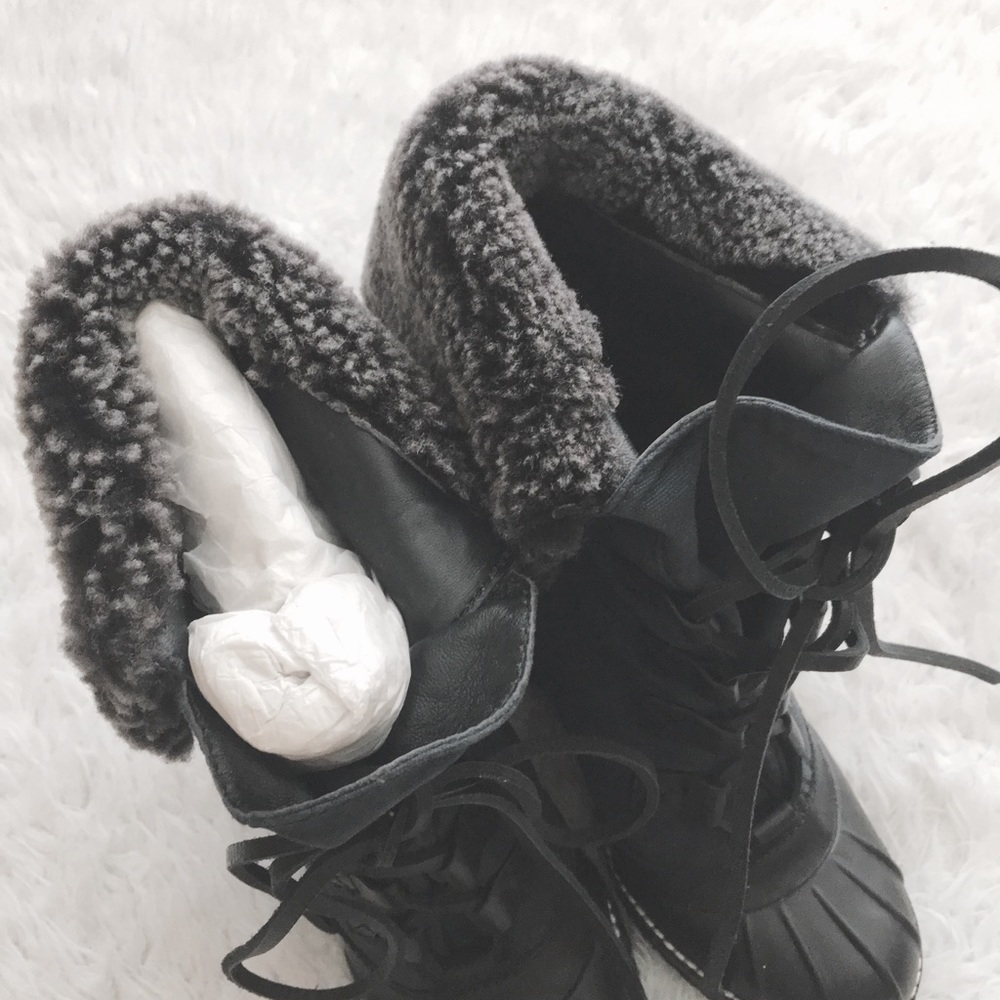 SOLDโ๏ธNWOT Tory Burch Fairfax Canvas Wedge Booties - Picture 5 of 8