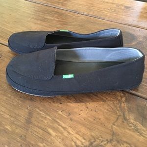 Sanuk slip-on sandals