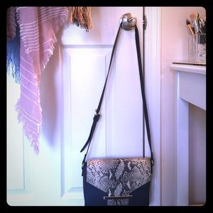 Vince Camuto satchel