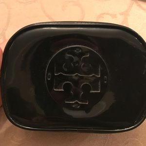 Cosmetic bag