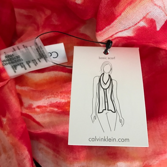 🆕 Calvin Klein wrap scarf - Picture 2 of 5
