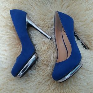 Penny Loves Kenny Pumps