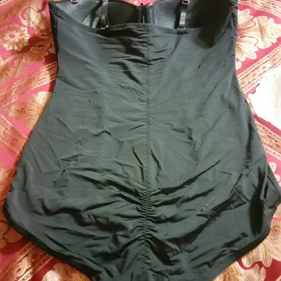 Body suite - Picture 3 of 4