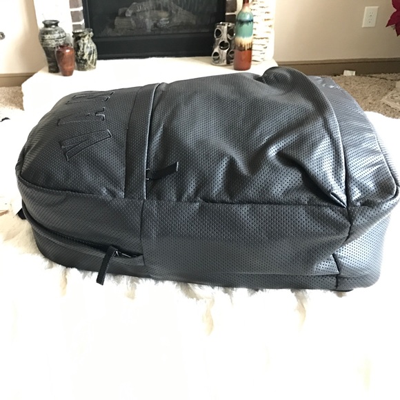 💥NWT💥VANS BACKPACK - Picture 3 of 4