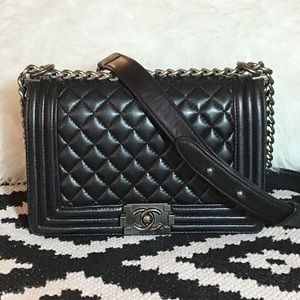 ✖️ ON HOLD FOR AMANDA! ✖️ Chanel Boy Bag