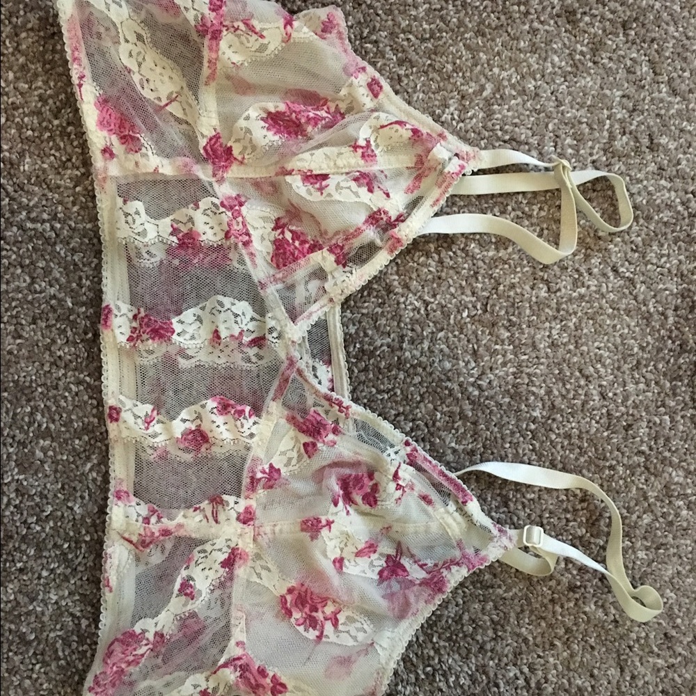 Free People bralette 🌸🌺