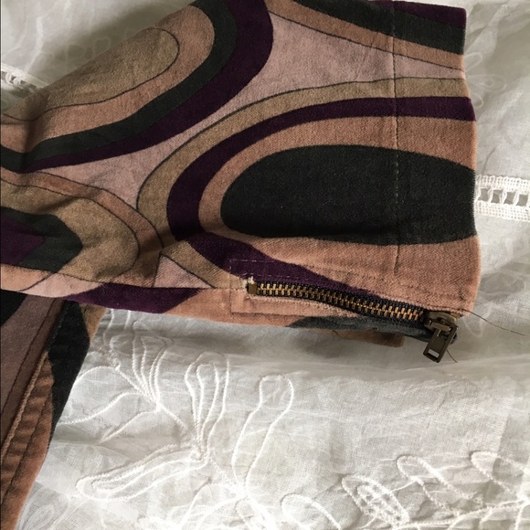 Blue Deep Made in Italy pants ( tiny rip belt loop - Picture 4 of 5